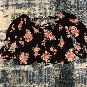 Black floral crop top